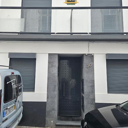 Bella Italia Coronel Miranda Guest House Понта-Делгада Экстерьер фото