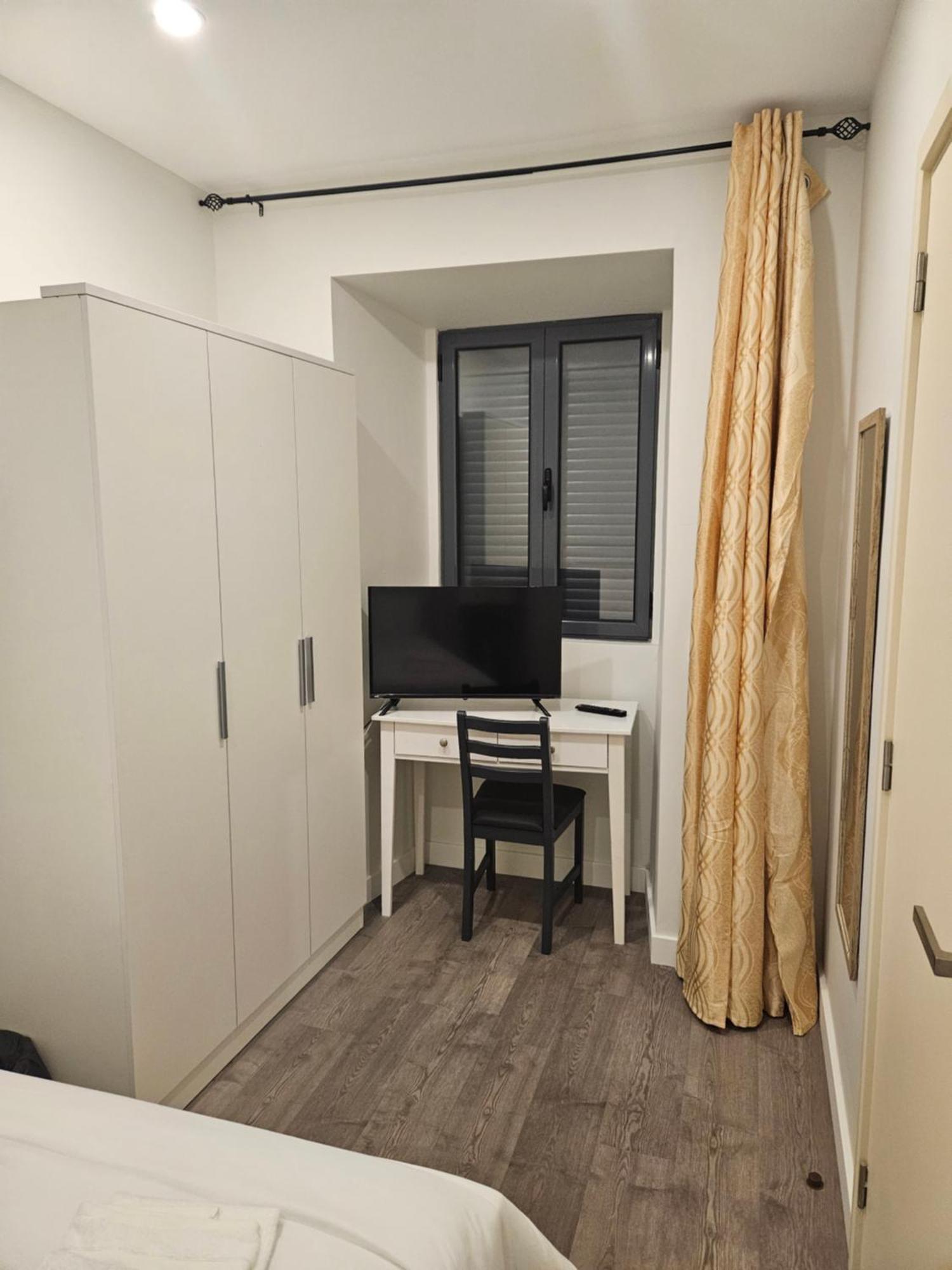 Bella Italia Coronel Miranda Guest House Понта-Делгада Экстерьер фото